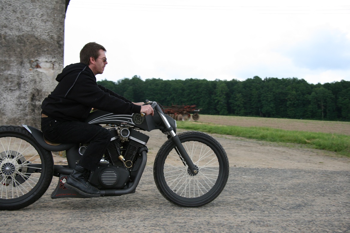 SG-VX-BOARDTRACKER-0227.JPG