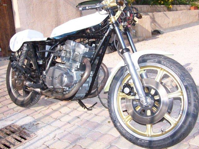 Qu'est qu'il y a comme fils électrique dans une japonaise avec tous leurs rappel dans le phare