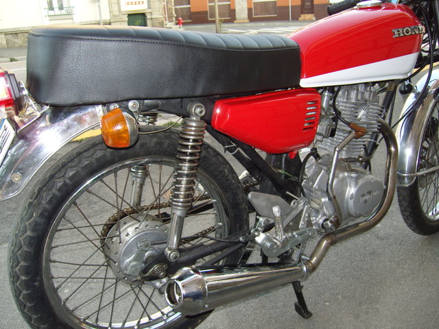 sn200110.jpg